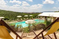 Agriturismo & Cantina Tenuta Casteani - Pools