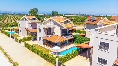Paradise Town Villa Cordelia