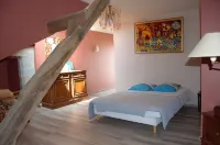 Kirnanogh - Charming Bed & Breakfast with swimming pool near Lac de Guerlédan Hotels in Cleguerec