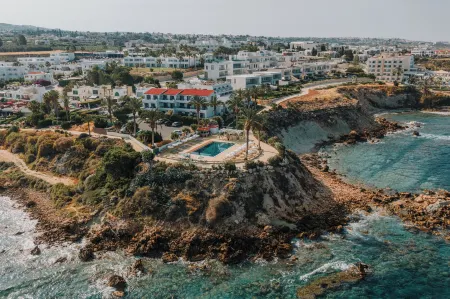 Vrachia Beach Hotel & Suites - Adults Only Отели в г. Tsada