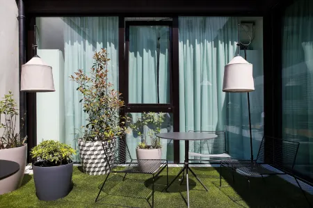 Hotel Indigo Vienna - Naschmarkt Отели рядом с достопримечательностью «Циркусвизе Альтерлаа»