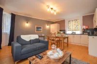 The Gallery Apartment