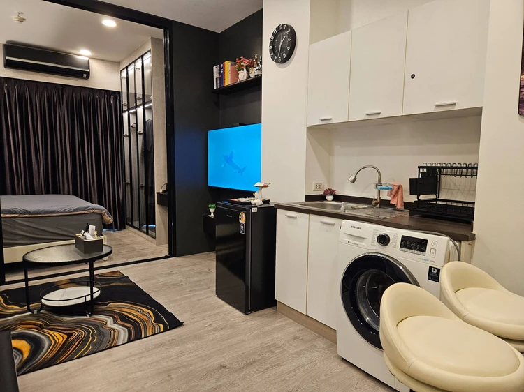 รูปภาพของ12th Floor Cozy Studio Room, 5-10 Mins walk to IconSiam and BTS