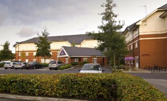Premier Inn Warrington (M6/J21)