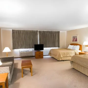 MainStay Suites Dubuque at Hwy 20