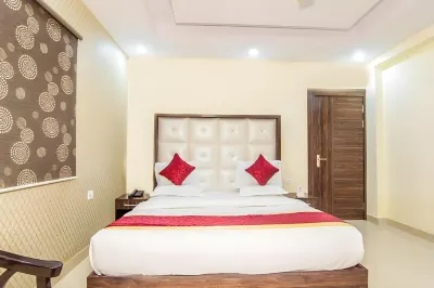 Hotel SS Grand Hotels near Cloud 9 Park