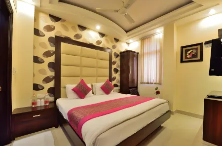 Hotel Pink City