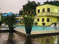 Rancho Los Gorriones Hotels in Los Cobanos
