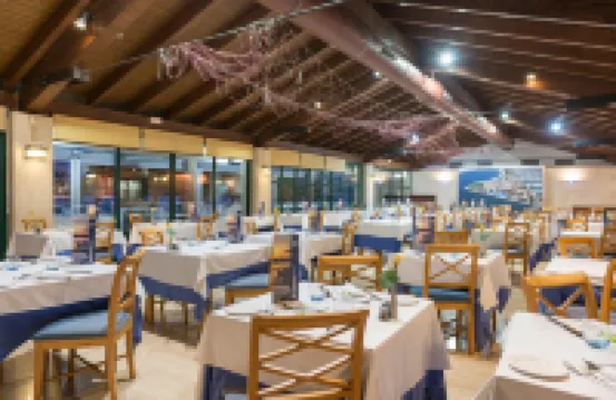 Botel Alcudiamar - Alojamiento Para Navegantes