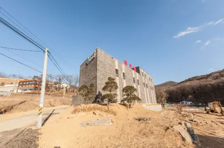 Anseong Yajasu Self Check-in Motel Отели рядом с достопримечательностью «Anseong Farmland»
