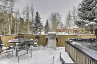 Frisco Townhome w/ Hot Tub - 10 Mi to Breckenridge - 3-Star