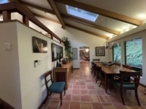 Nestled in the Redwoods, Easy Walk Downtown, Close to SF and Wine Country