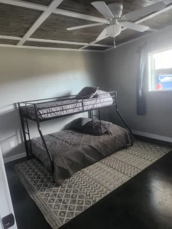 Guest cabin in Beautiful Andalusia, Alabama