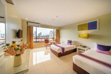 Tongtara Riverview Hotel