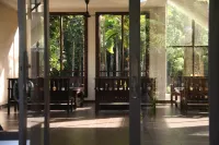 Sentosa Villa Hotels in Kota Lama Kiri