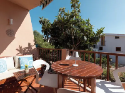 Mishti Blu Studio Al Mare by Wonderful Italy Hotels in Pittulongu