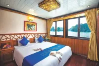 Hạ Long Marina Bay Cruise