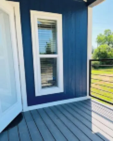 Bosque Azul. A one bedroom tiny home with a loft.