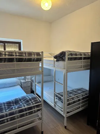 La ZÚA Rural Cottage in the Molino el Vado estate Отели рядом с достопримечательностью «Ruta del Amor (Setenil de las Bodegas)»