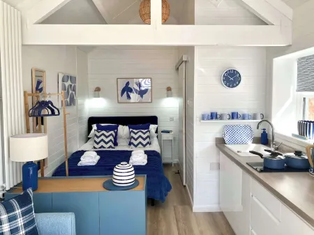 The Wee Blue House LythamTiny house with lovely garden in Lytham St Annes