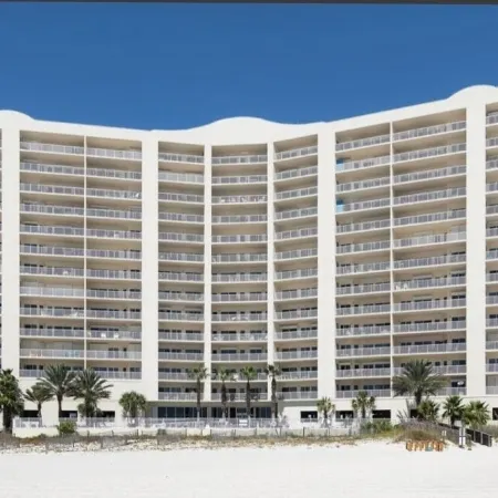 Oversize beachfront condo w/ Gulf view