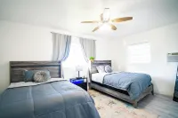 Charming 3BR Miami Home with Stylish Lounge, Coffee Bar & Peaceful Vibes