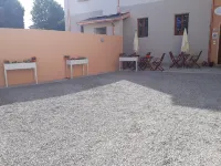 Borgodieci Camere e Colazione Hotel a Montechiarugolo