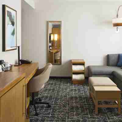 Hyatt Place Yonkers Rooms