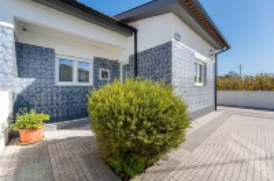 GuestReady - A classic Portuguese-style home  호텔
