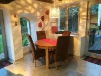 Charming tufa house with garden and views over the village Hotels in Gennes