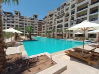 AlDau Heights Apartments - สระว่ายน้ำแบบอินฟินิตี้