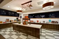 Hampton Inn & Suites Columbus - breakfast