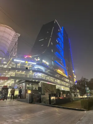 Business service apartment- in a mall near Expo centre.