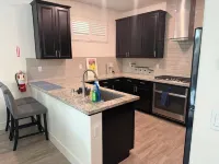 Charming family-friendly 2-bedrooms with Jack & Jill bathroom near Sky River.