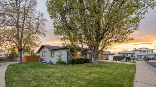 Stylish retreat w/ hot tub in the Front Range town of Westminster, Colorado