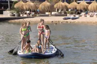 Modern Holiday Home La Playa: near the beach, with 40 degree Jacuzzi! Hotel a Bergen Op Zoom