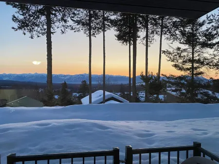 On Hill Mountain Retreat