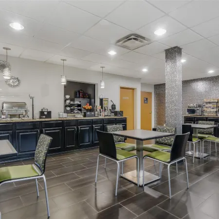 Best Western Commerce Inn