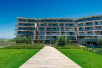 Studio 107 Coral Point Hotels in La Mercy