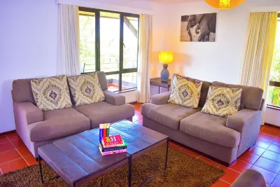 Cozy 2-bedroom apartment  adjacent to world renowned Ol Pejeta Conservancy Hotels in 