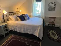 Historic 1785 Cape on 46 Forest Acres/ Water View/Pet Friendly Hotels in Lunenburg
