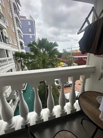 รูปภาพของCozy 1-bedroom apartment with AC, WiFi in enchanting Tambon Na Chom Thian