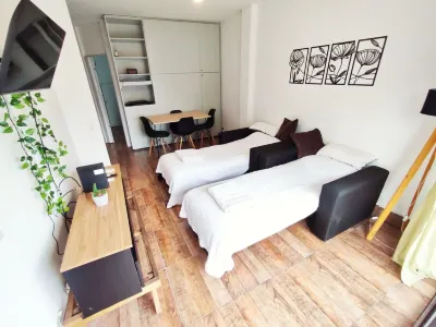Luminous 1-bedroom apartment with balcony in Buenos Aires with WiFi, AC. Hotels in Villa Crespo