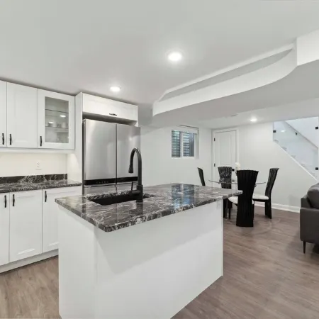 Modern 3 Bedroom Suite