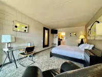 Downtown CF Studio - Free Gated Parking! 521