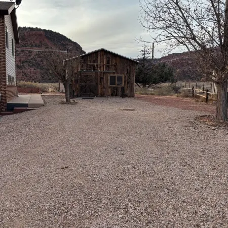Gunsmoke Hideout