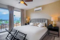 3-bedroom, beachfront, duplex penthouse, jacuzzi Hotels in 