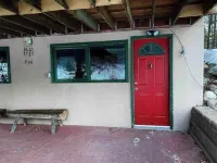 Stunning Custom Made Log Home- on 30 acres Hôtels à : District régional de Kootenay Boundary