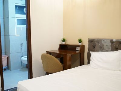 Harmony Haven: Comfortable 3 BHK Haven for All