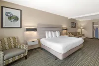 Best Western Plus Twin View Inn  Suites